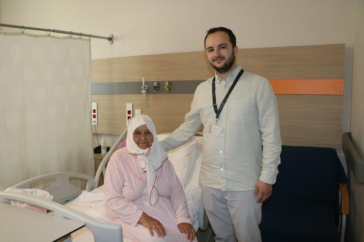 Doktoru bile şaşırtan vaka: 3 binden fazla taş &ccedil;ıktı! "Şok i&ccedil;erisindeyiz" 1