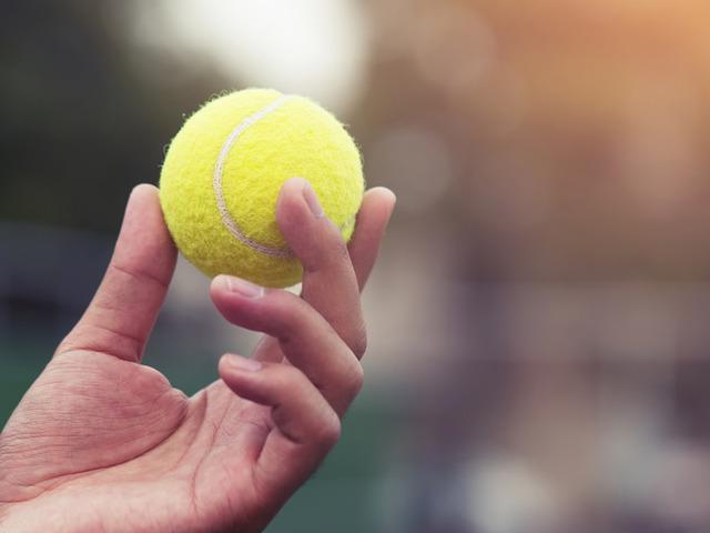 U&ccedil;ak yolculuğunda tenis topu taşımanın şaşırtan faydası