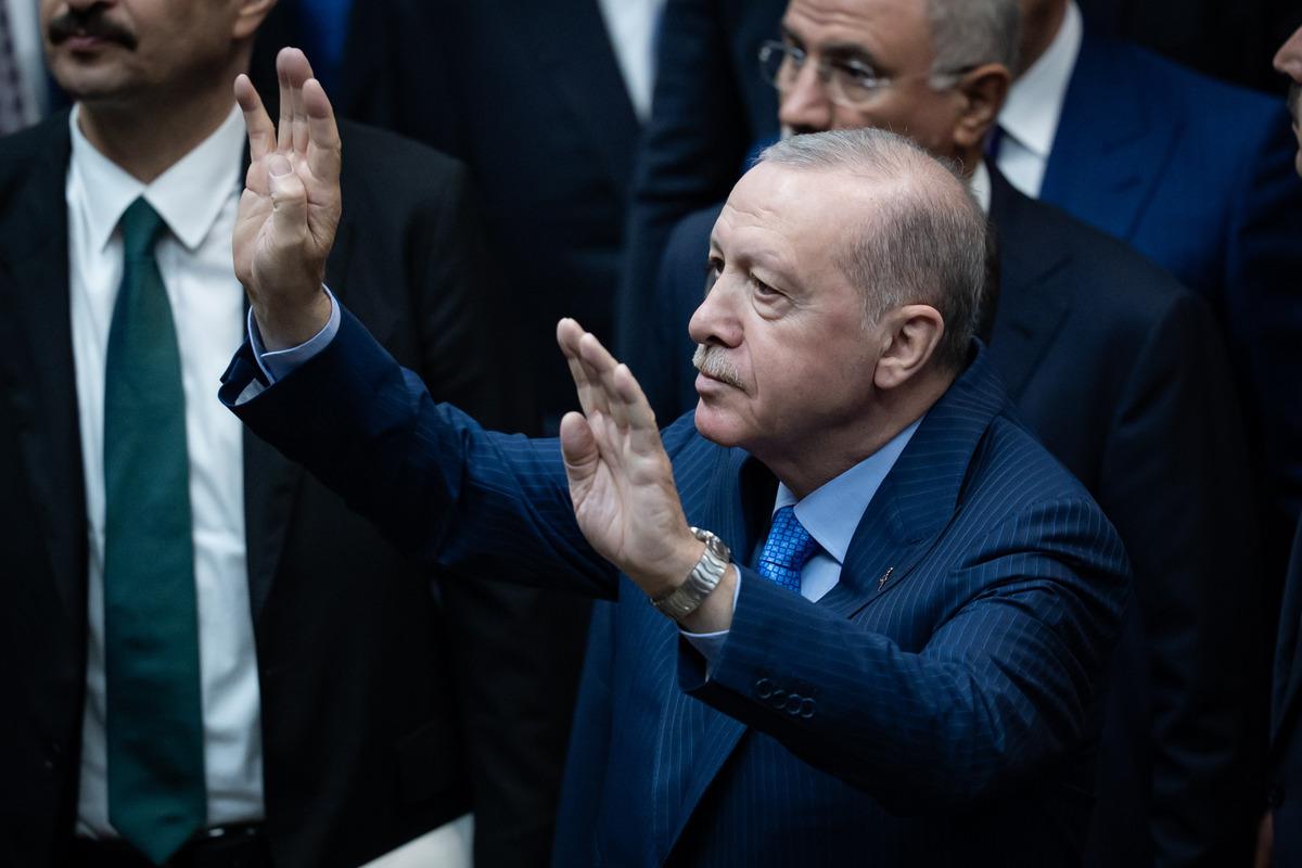 Cumhurbaşkanı Erdoğan dan ana muhalefete: "Bu kafayla giderseniz milletten daha çok tokat yersiniz" 1