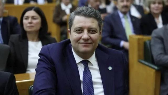 Ersin Beyaz AK Parti'ye katıldı!