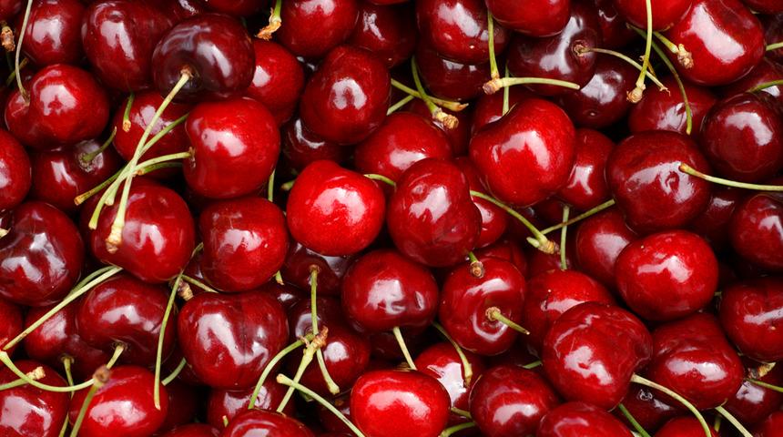 Kirazın bilinmeyen zararı: G&uuml;nde bir avu&ccedil;tan fazla yemeyin!