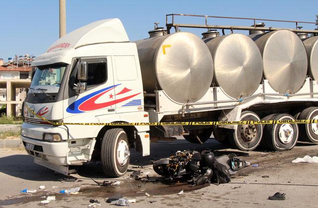 Tankerle çarpışan motosikletteki liseli öldü, arkadaşı yaralandı