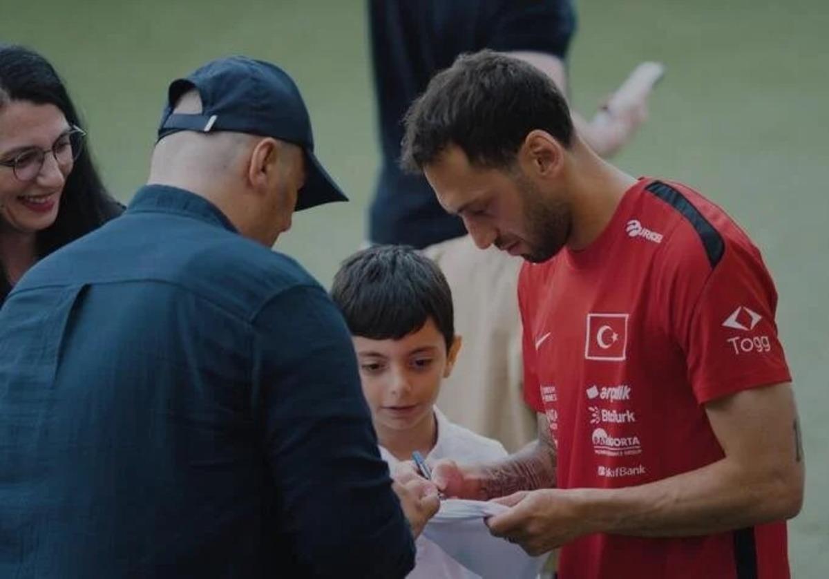 Milli takımda Hakan Çalhanoğlu Dünya Kupası favorisini açıkladı! 2