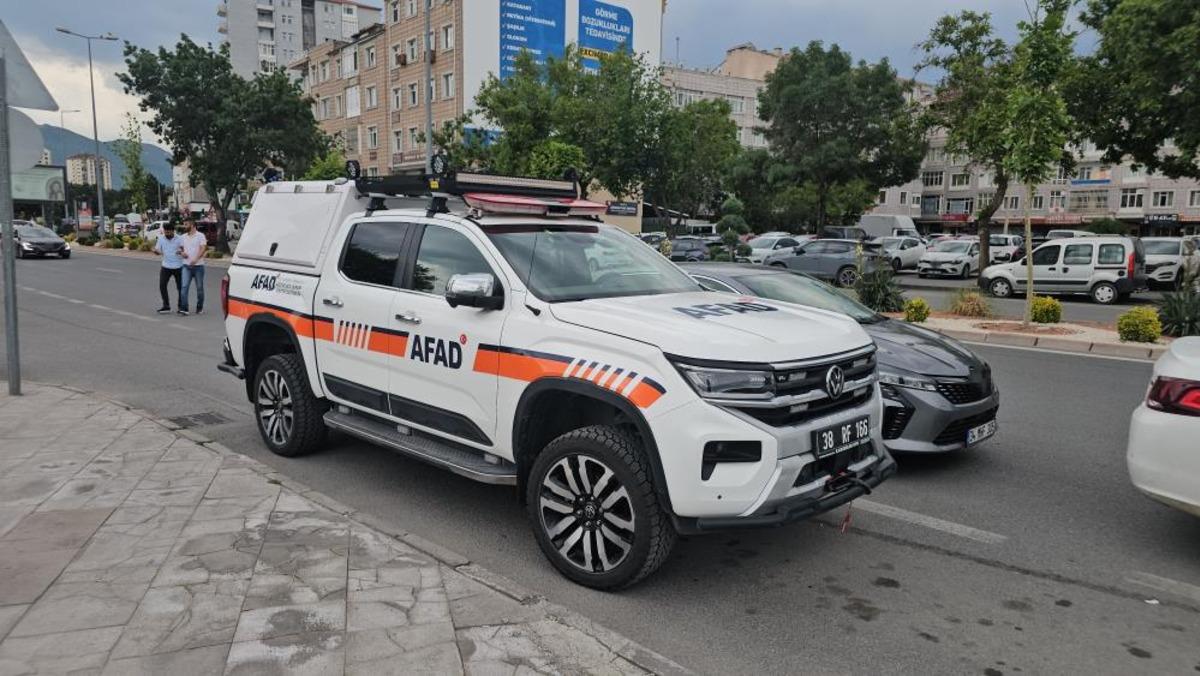 Forum Kayseri de bomba paniği! Ekipler alarma geçti 3