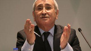 Eski Merkez Bankası Başkanı Yılmaz: Kriz demiyorum ama bize doğru yaklaşan bir cisim var