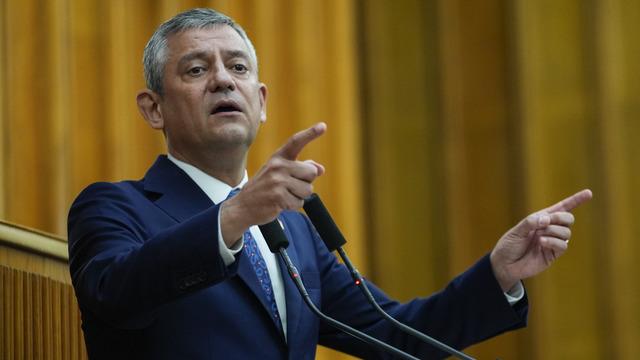 CHP'de 9 vekilin ihraç talebi sonrası Özgür Özel'den ilk açıklama