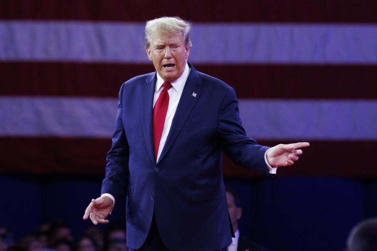 Trump, ABD G&ouml;&ccedil;menlik ve G&uuml;mr&uuml;k Muhafaza Dairesi i&ccedil;in direkt&ouml;r adayını a&ccedil;ıkladı 1