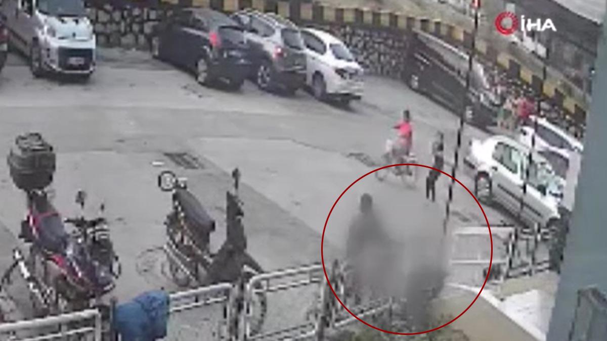 Mucize kurtuluş! 12 nci kattan düştü: O anlar kamerada 2