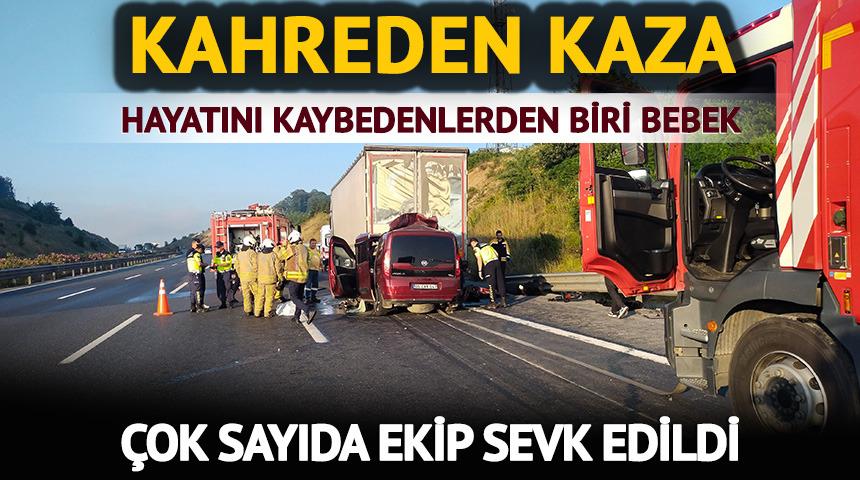 Kahreden trafik kazası: 1'i bebek 3 &ouml;l&uuml;