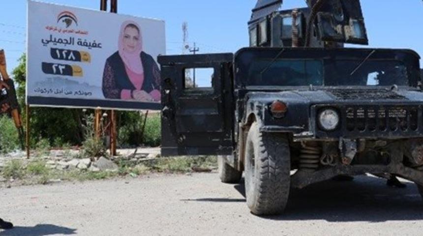 Kerkük'teki  seçim merkezi sonuçlara isyan edenler tarafından kuşatma altına alındı