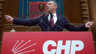 Son dakika: İsim isim saydı: CHP'de yeni ihra&ccedil; listesi! &Ouml;zg&uuml;r &Ouml;zel hakkında 'istifa' iddiası