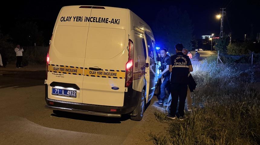 Kırıkkale'de &ccedil;ıkan bı&ccedil;aklı kavgada 2 kişi yaralandı