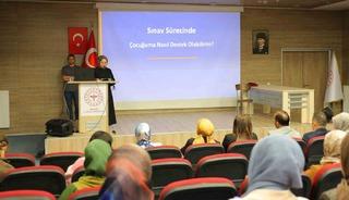Bayburt&rsquo;ta &rsquo;Sağlıklı Hayat Saatleri&rsquo; programı d&uuml;zenlendi