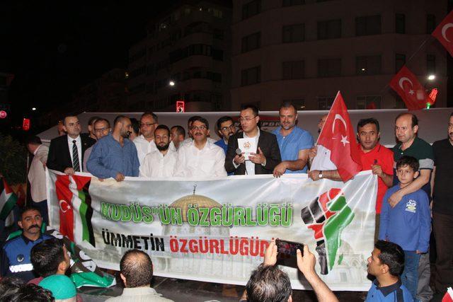 Manisa'da, Filistin için yürüyüş