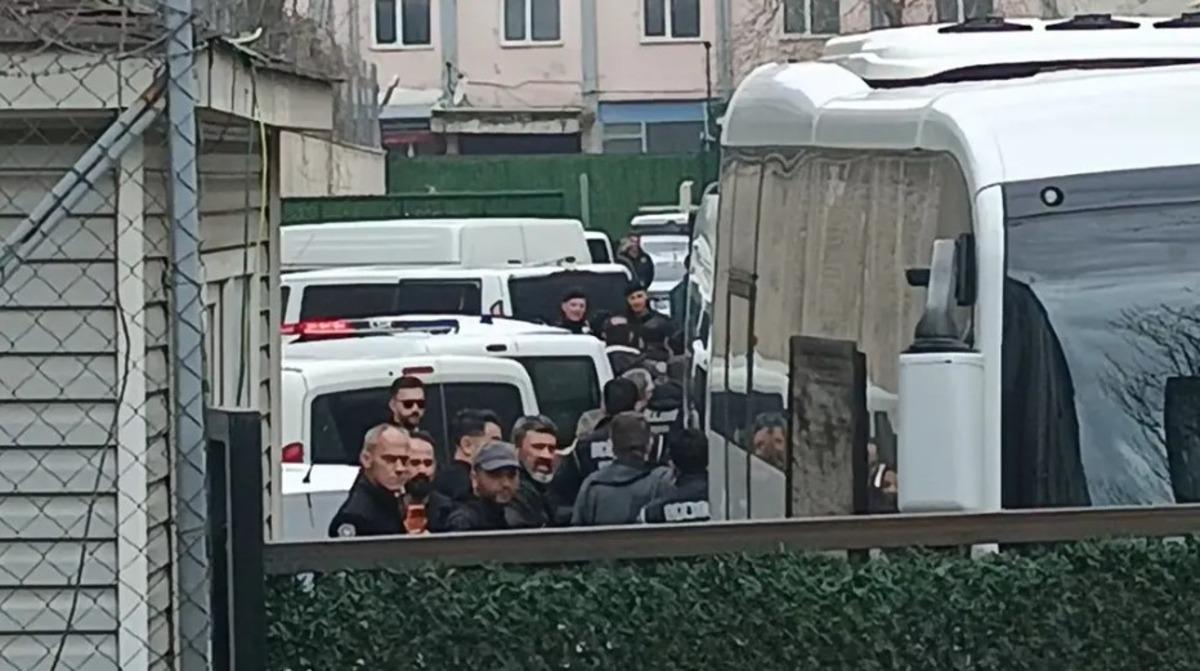 Mustafa Bozbey in yargılandığı iddianameden: 2 milyonu döviz olarak pasta kutusunda teslim ettim 1