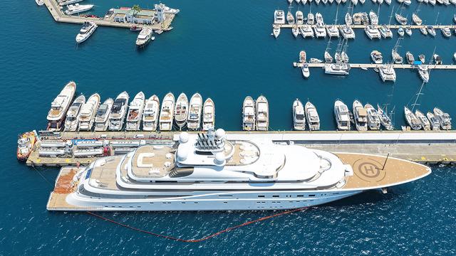  Marmaris'e gelen süper yata 540 bin litre akaryakıt ikmali yapıldı