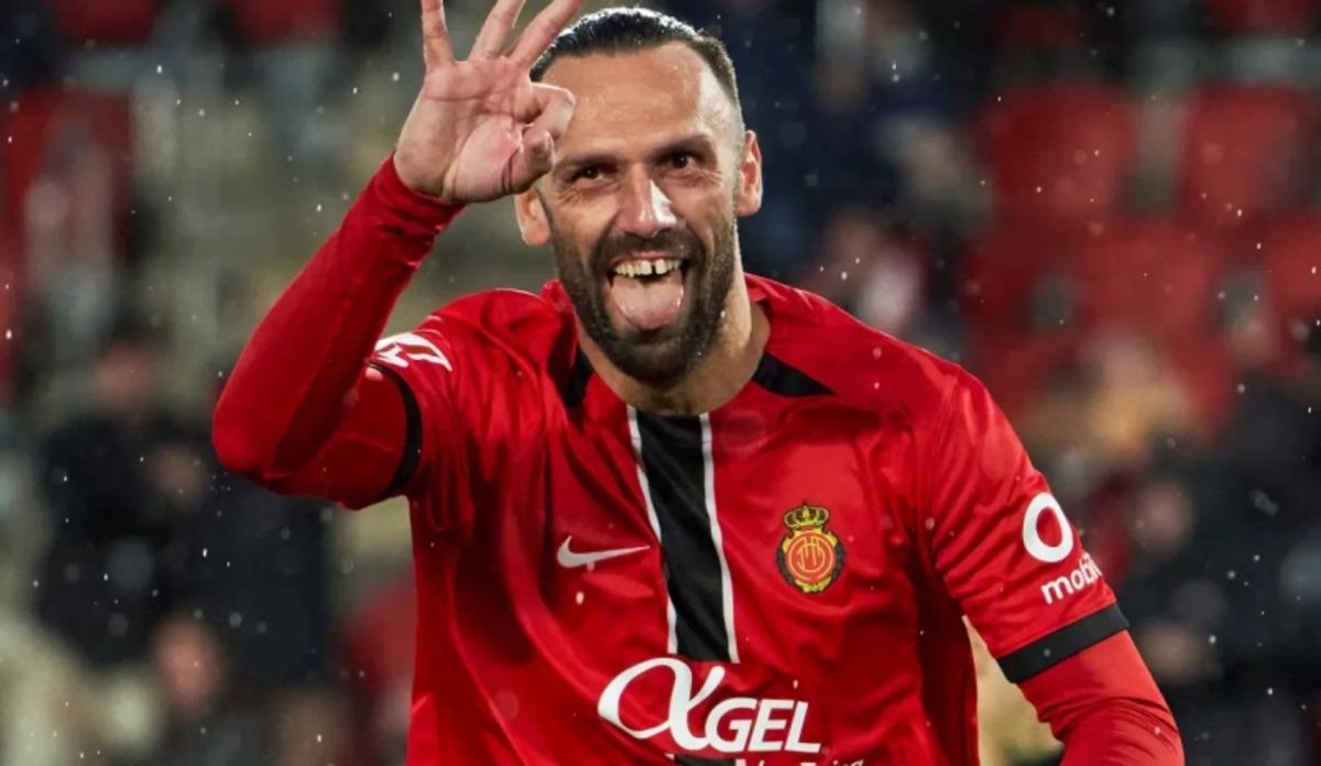 Fenerbahçe nin yeni yıldızı İstanbul a geliyor! Anlaşma sağlandı 2