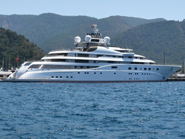 Marmaris'te 500 milyon dolarlık şov! Manchester City'nin sahibi Şeyh Mansur T&uuml;rkiye'ye geldi