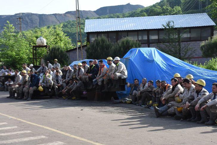 Faciada ölen madenciler anıldı  G2