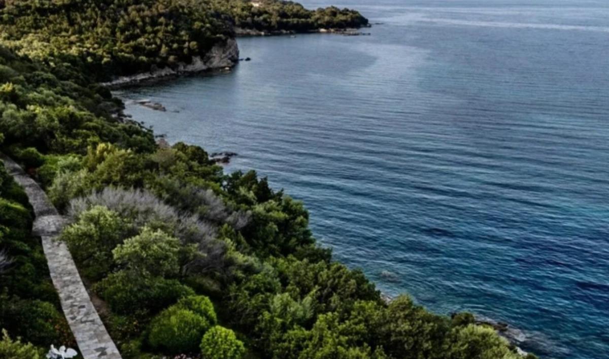 Vatikan dan daha büyük! Berlusconi nin evi satışa çıktı: Fiyatı dudak uçuklattı 5