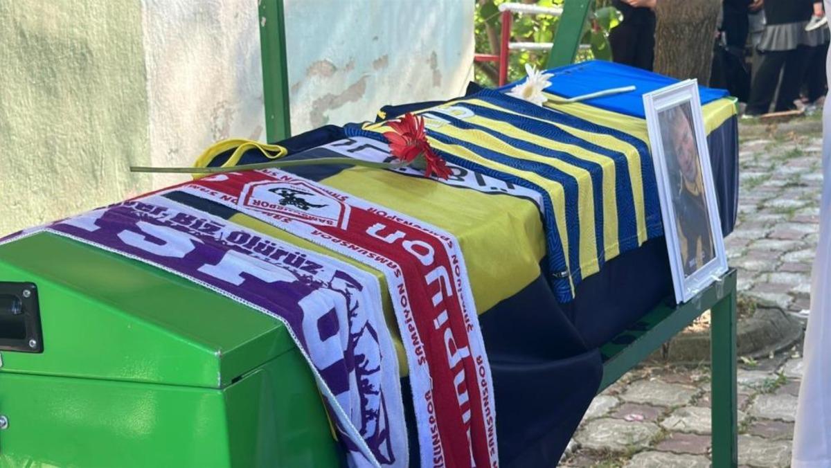 12 yaşındaki &ccedil;ocuğun hayatını kaybettiği feci kaza kamerada: G&ouml;zyaşlarıyla uğurlandı 2