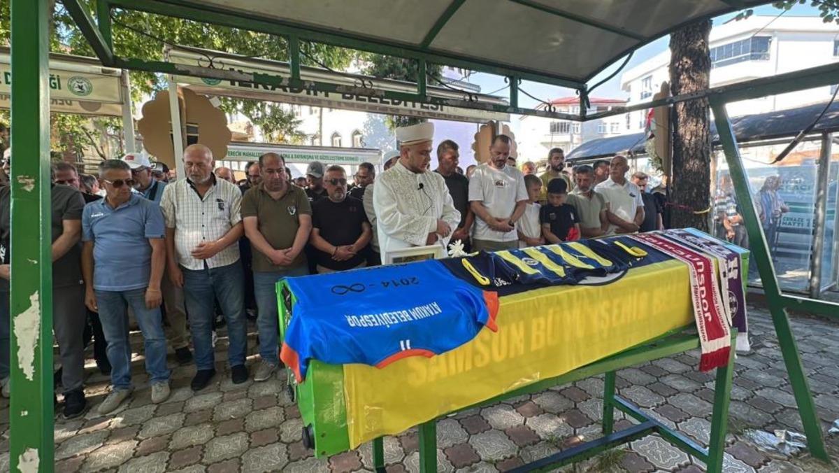 12 yaşındaki &ccedil;ocuğun hayatını kaybettiği feci kaza kamerada: G&ouml;zyaşlarıyla uğurlandı 3