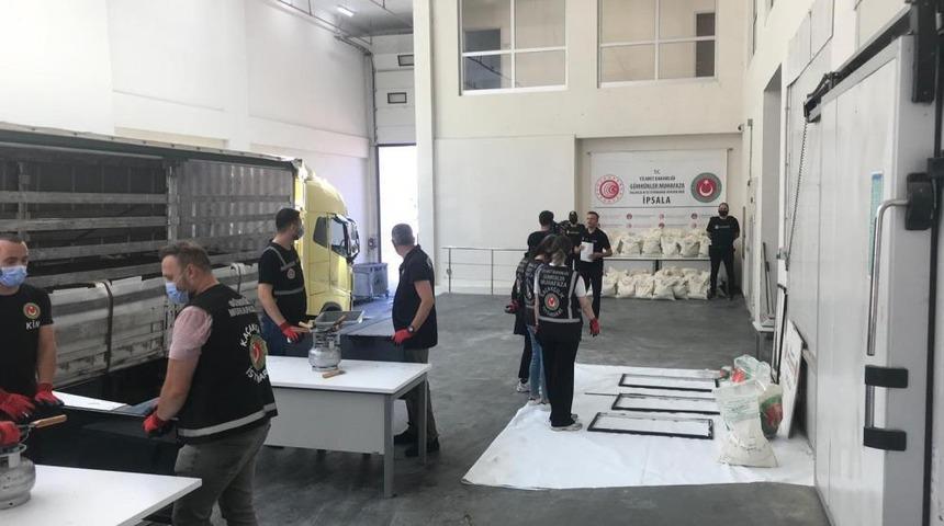 Edirne'de tırda 1,5 ton uyuşturucu ele ge&ccedil;irildi