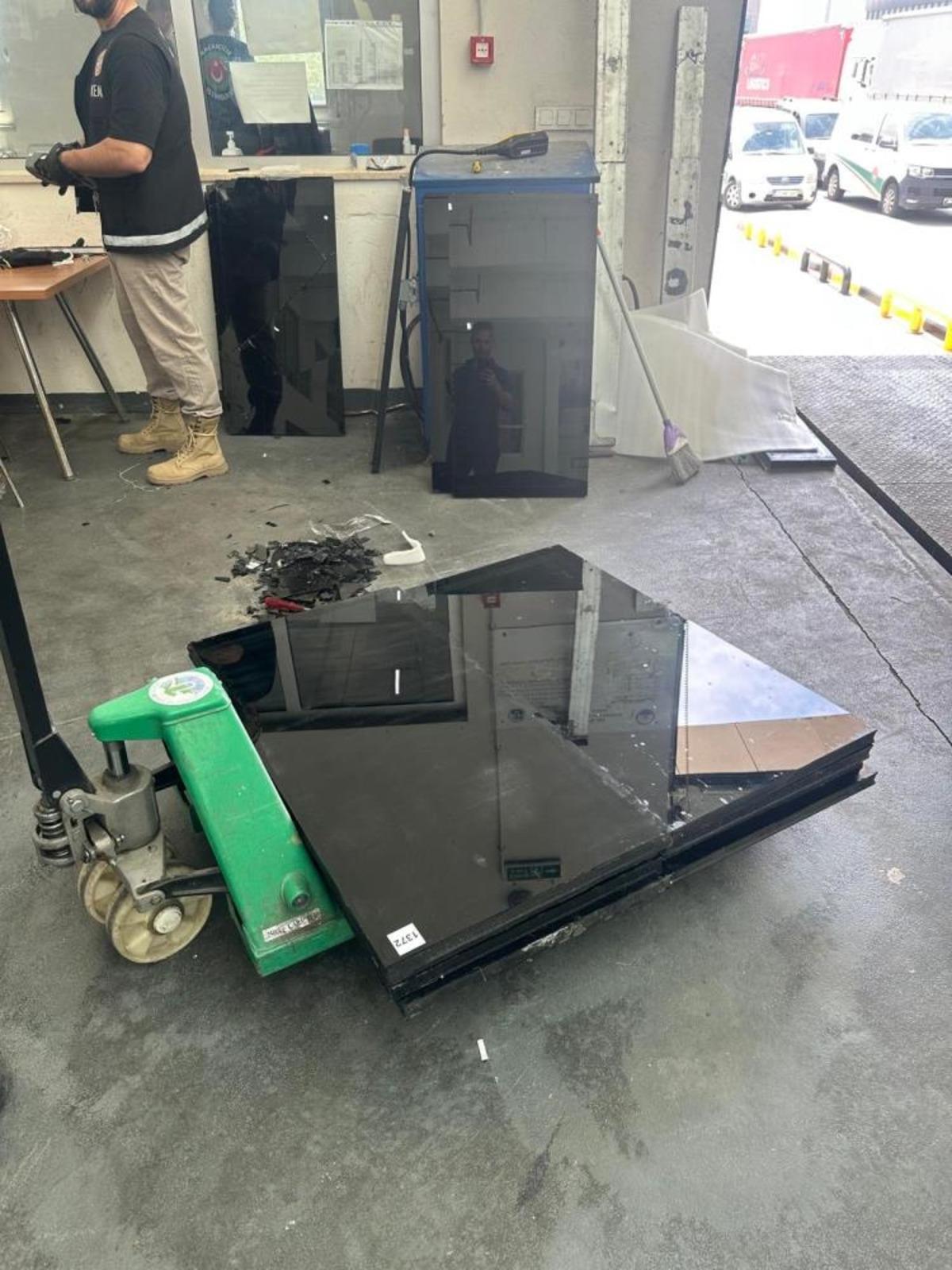Edirne de tırda 1,5 ton uyuşturucu ele geçirildi 3