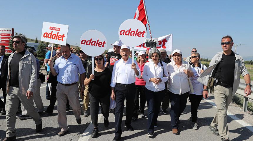 'Adalet Yürüyüşü'ne katılanların telefonlarına casus yazılım mı yükledi? Hükümetten jet yanıt