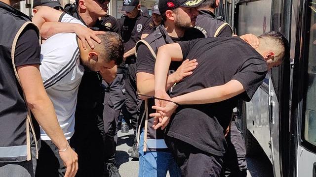 113 adrese eş zamanlı baskın! Barış Boyun suç örgütüne yeni darbe: 45 kişi adliyeye sevk edildi 3