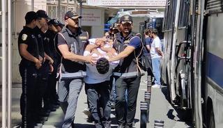 Adliyeye b&ouml;yle g&ouml;t&uuml;r&uuml;ld&uuml;ler: Barış Boyun su&ccedil; &ouml;rg&uuml;t&uuml;ne yeni darbe!