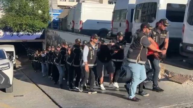 113 adrese eş zamanlı baskın! Barış Boyun suç örgütüne yeni darbe: 45 kişi adliyeye sevk edildi 6