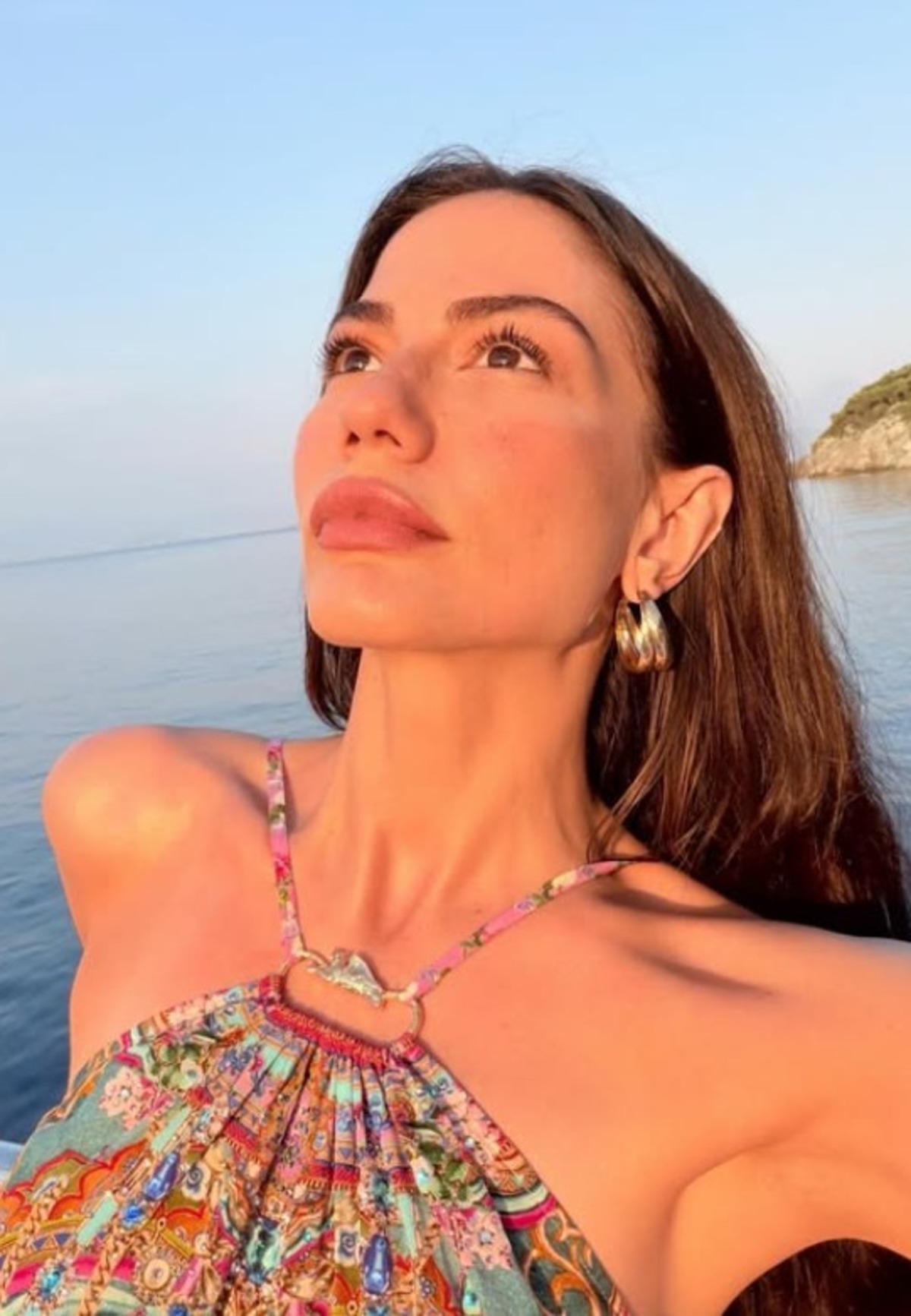 Eşref Rüya biter bitmez tatile koştu! Demet Özdemir in kaldığı lüks teknenin gecelik fiyatı dudak uçuklattı 3