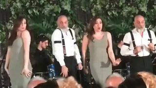 Özge Borak ve babasının dansı geceye damga vurdu