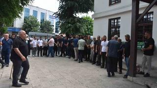 Serinlemek için girdiği derede boğulan genç son yolcuğuna uğurlandı