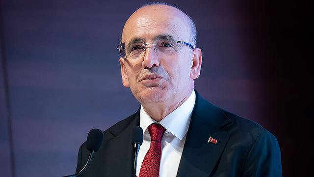 Bakan Şimşek: Cari açığın yönetilebilir seviyelerde kalmasını bekliyoruz