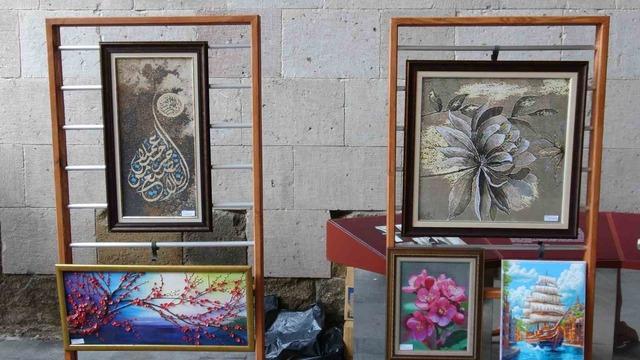 Erzurum&rsquo;da "Yaşayan değerlerin sanat yolculuğu" sergisine yoğun ilgi 2