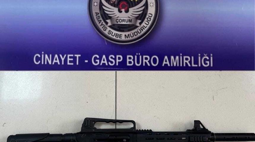 &Ccedil;orum&rsquo;da aranan 2 şahıs yakalandı