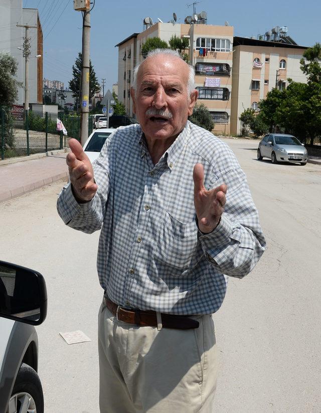 Ev sahibini tartaklayıp 1500 dolarlık k&ouml;peği &ccedil;aldı 1