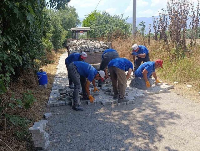 Bozdoğan Belediyesi’nden, Yazıkent’te parke taşı çalışması 1