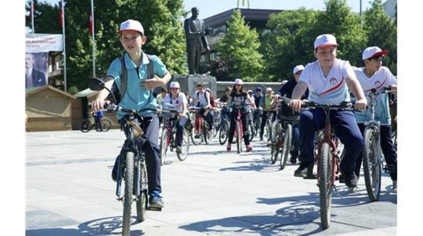 19 Mayıs için pedal çevirdiler