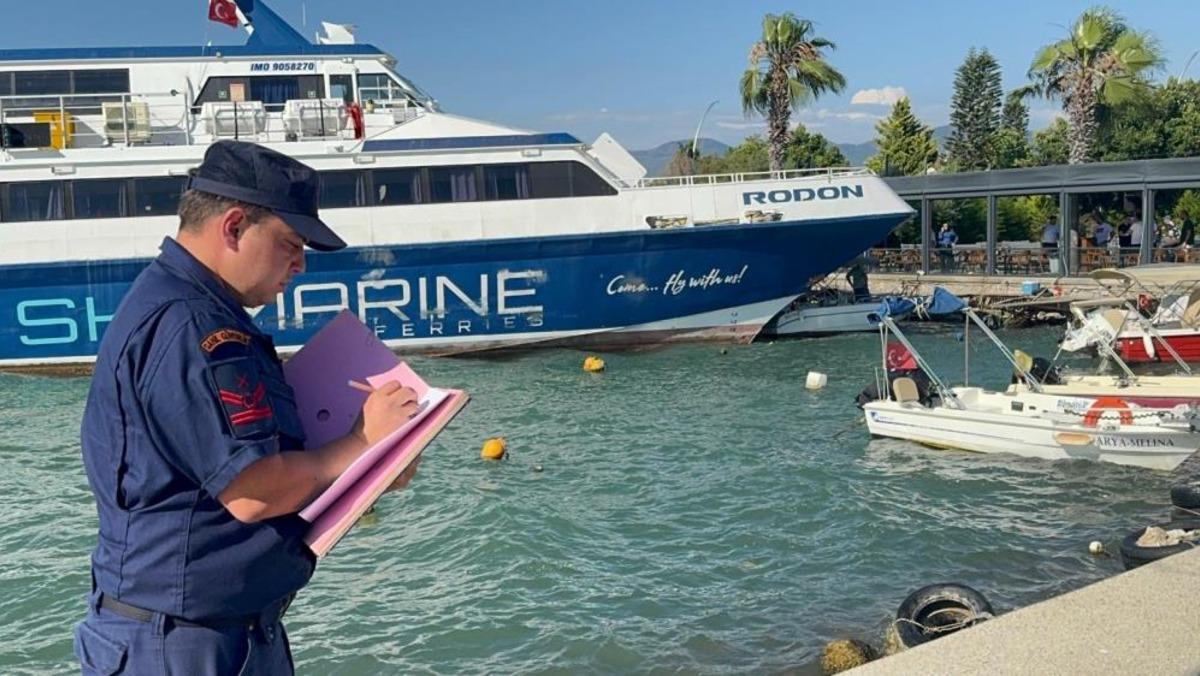 Rodos seferi yapan feribot Fethiye de karaya oturdu 1