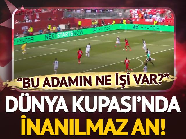 D&uuml;nya Kupası'nda inanılmaz an! Kanada forveti karşı karşıya pozisyonda trib&uuml;nlere vurdu