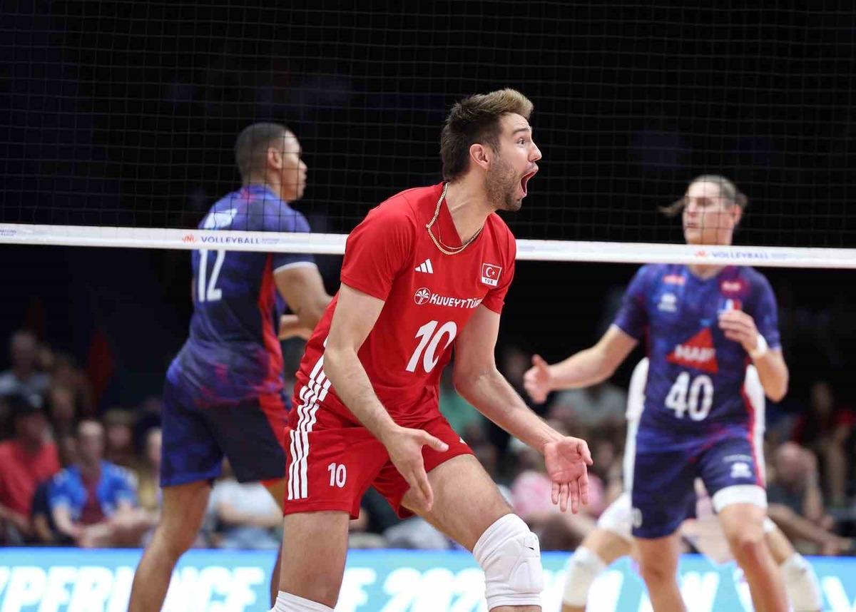 A Milli Erkek Voleybol Takımı, Fransa’yı 3-0 mağlup etti 1