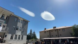 Hakkari&rsquo;de nadir doğa olayı! UFO sanıldı, ger&ccedil;ek sonradan ortaya &ccedil;ıktı