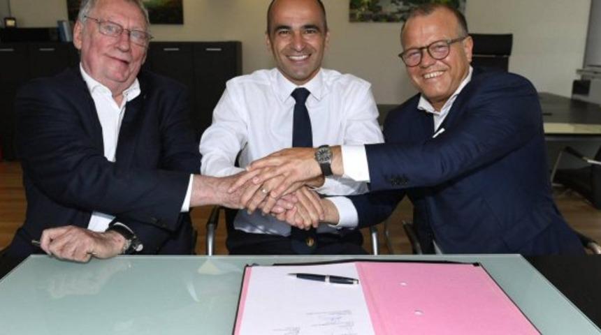 Belçika, Roberto Martinez'i bırakmadı