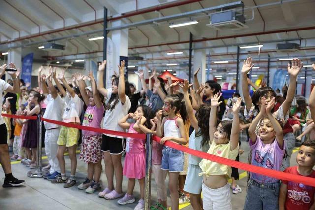Aydın’da yıl sonu karne şenliği başladı 6