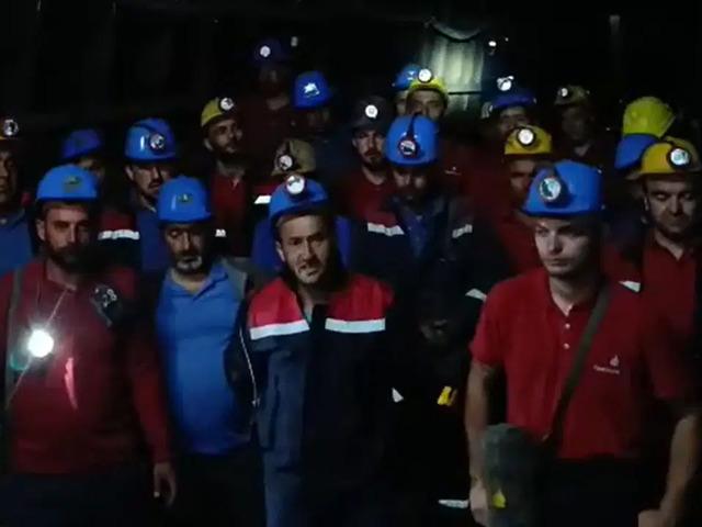 Madenciler 25 g&uuml;nd&uuml;r eylemde! A&ccedil;lık grevi başlattılar: "İletişim kesildi haber alamıyoruz"