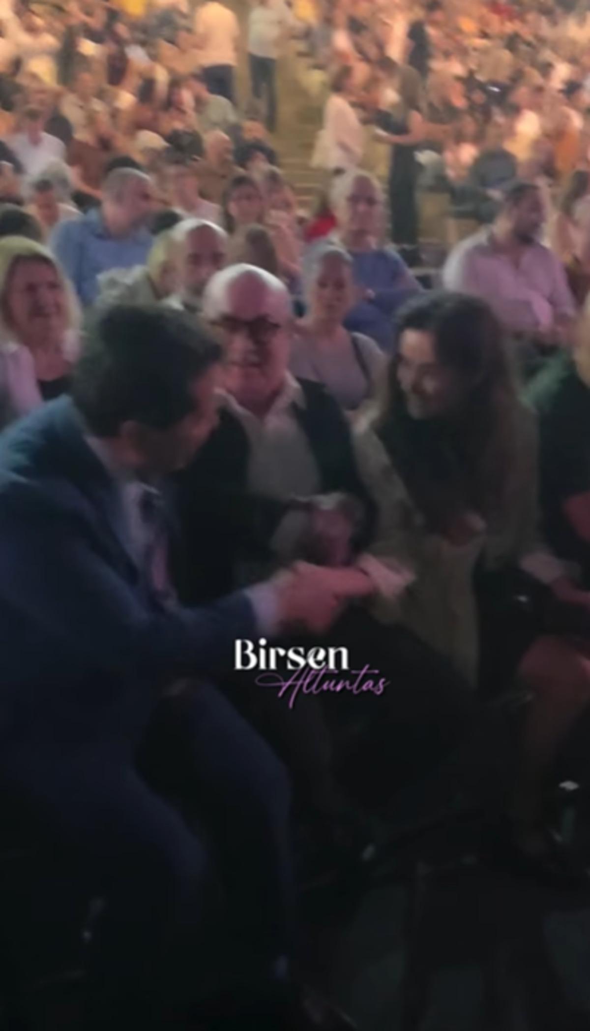 Güven Kıraç genç aşkını Ahmet Özer ile böyle tanıştırdı: "Eşim!" 1