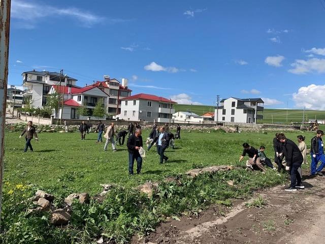 Hanak’ta çöp toplama seferberliği 1